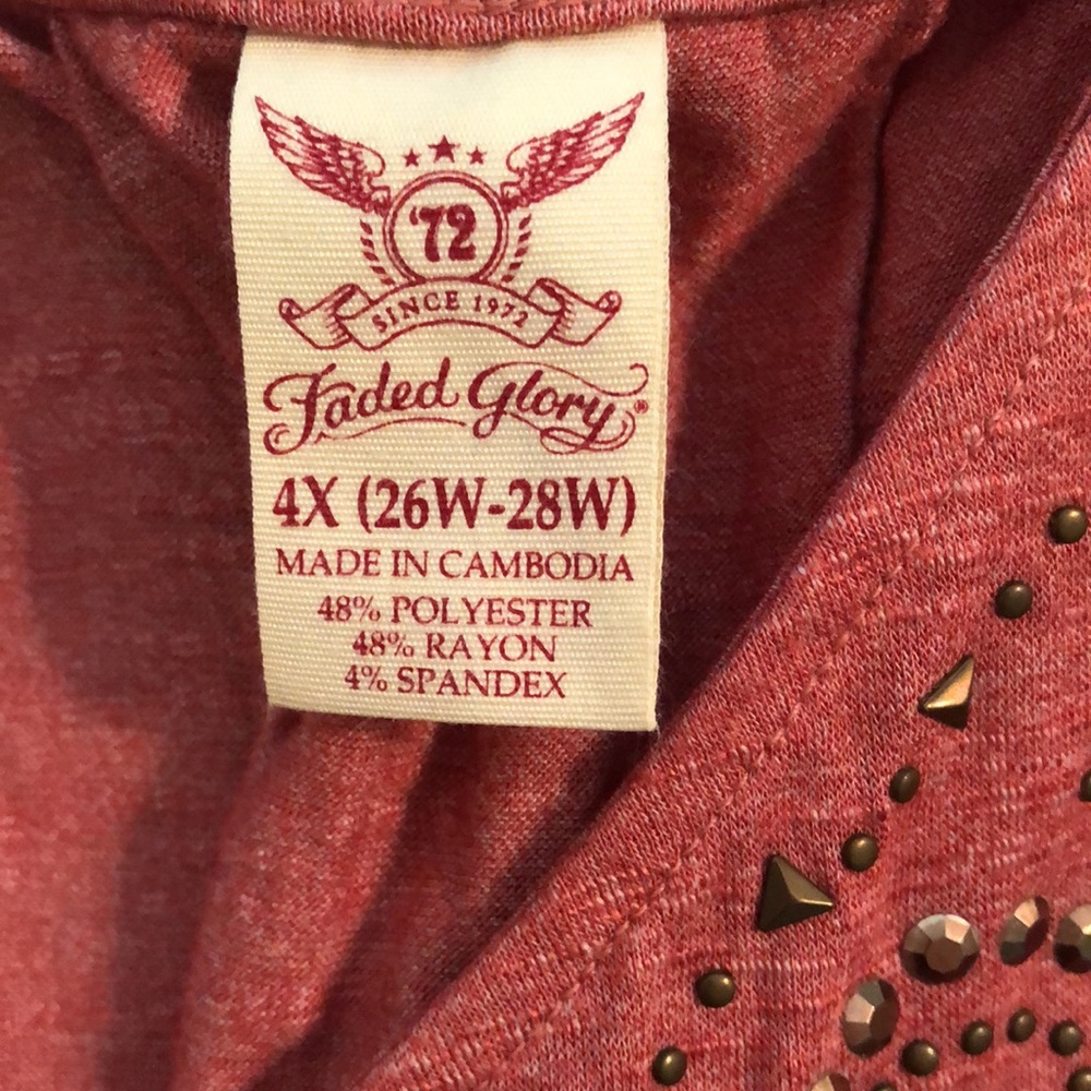 Faded Glory. Tuni length tank top. V neck with embellishments. - Picture 6 of 7